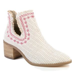 Help Me Bootie Band of Gypsies 9 Natural